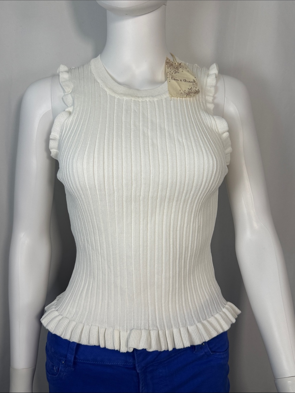 NWT Hem & Thread Ivory Ribbed Ruffle Knit Tank Top Medium